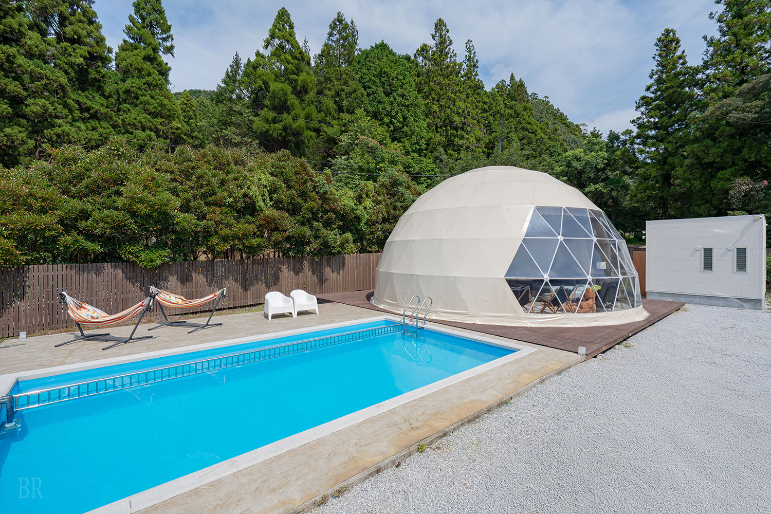 プライベートプール付き 10ｍドームテント【Earth】