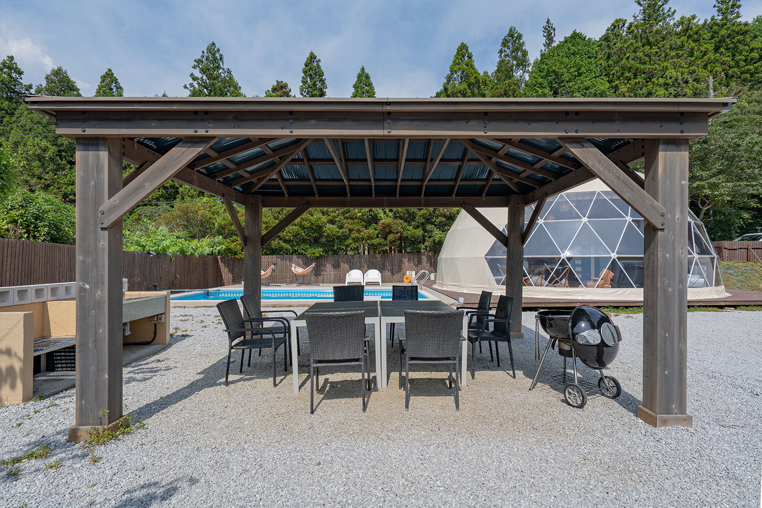 プライベートプール付き 10ｍドームテント【Earth】