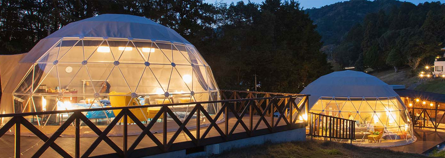 グランピング ドームテント